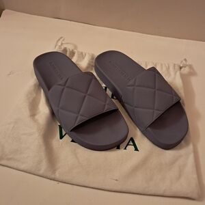 Bottega Veneta Slides Women's 38 8 Purple Lavender Rubber Matte Quilted Pool